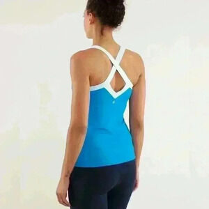 Lululemon Run: Mile A Minute Tank
Beach Blanket Blue / Aquamarine size 6